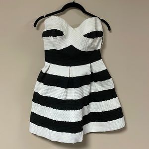 Black & White Strapless Dress NWT